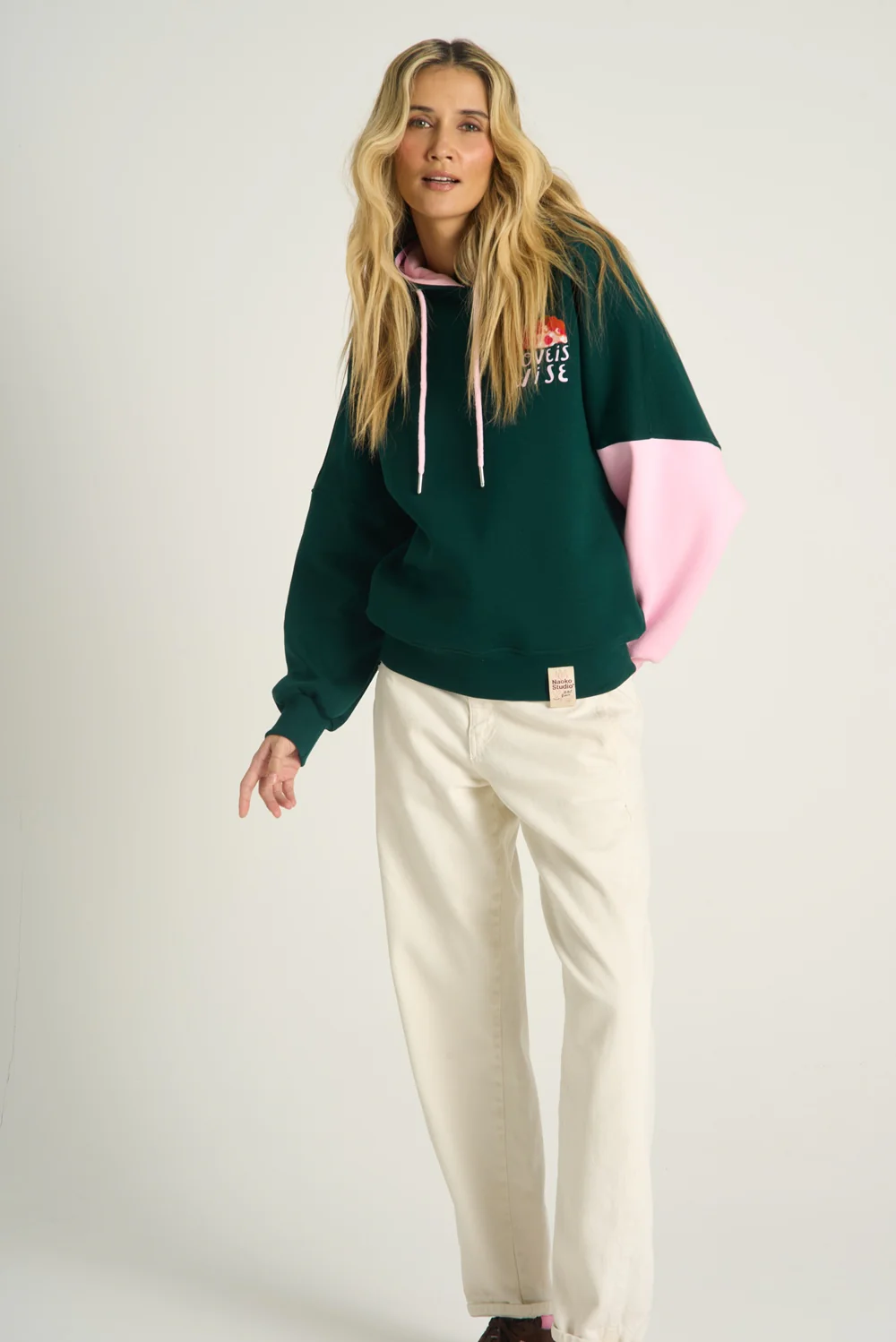 Bluza z kapturem Wise Love x Loveis Wise - Image 5