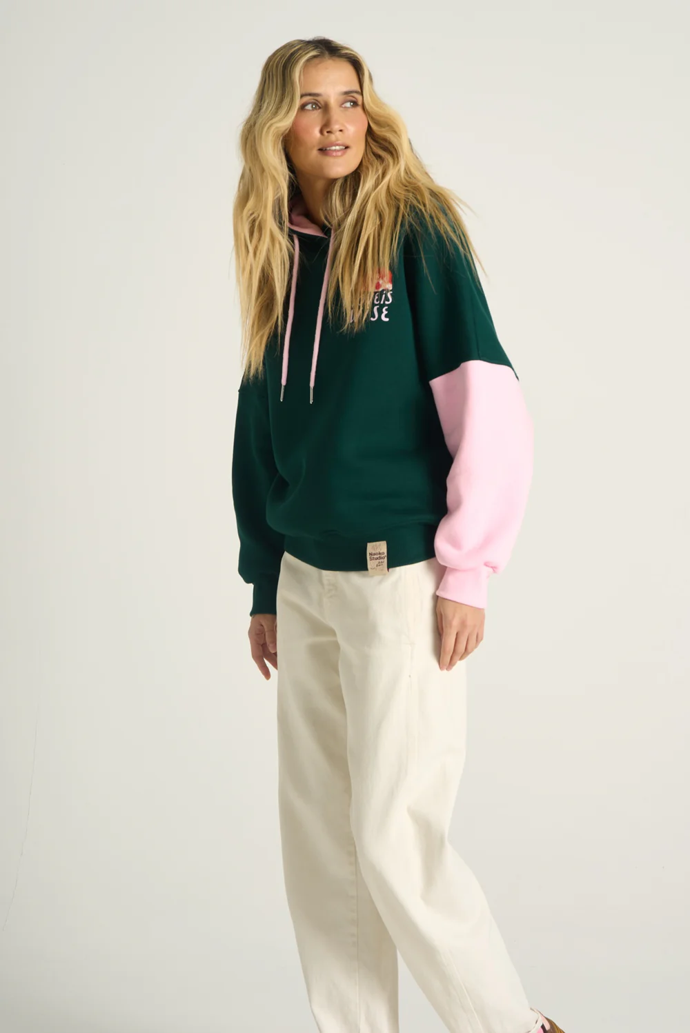 Bluza z kapturem Wise Love x Loveis Wise - Image 6