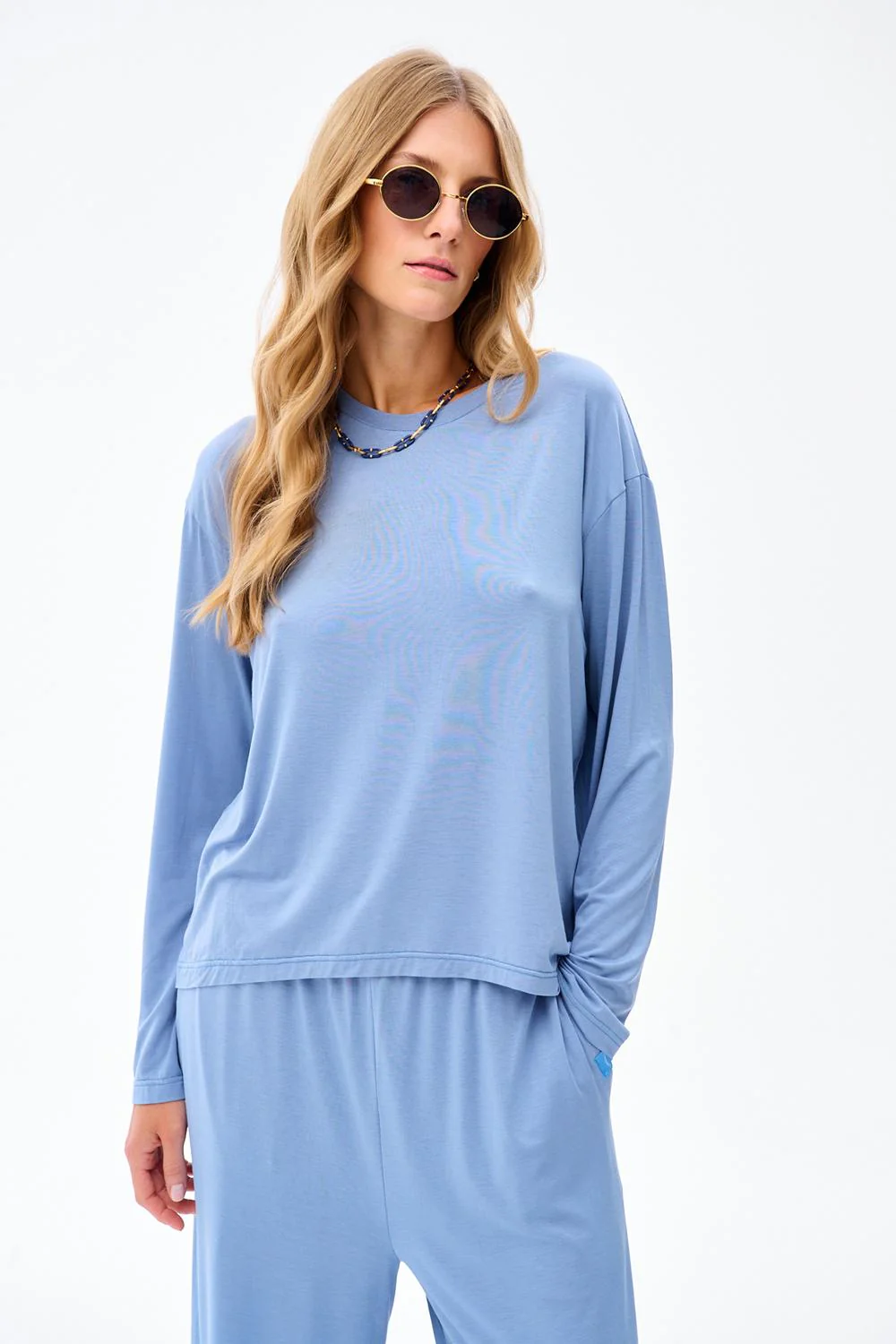 Longsleeve z modalu Nowhere Plans - Image 4